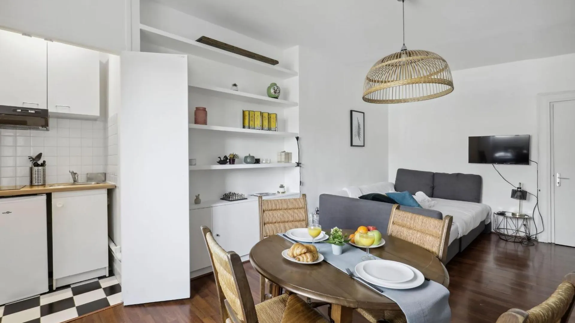Le Marais & Place Des Vosges - Cityapartmentstay Paris França